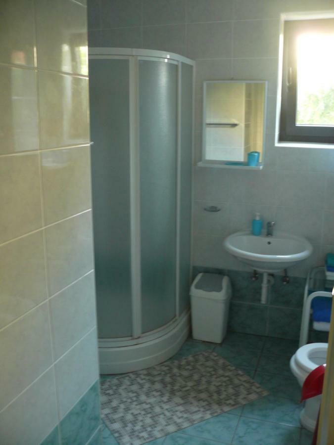 Apartment Branimir Omišalj Eksteriør bilde